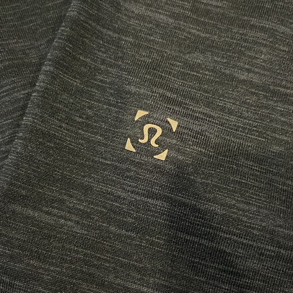 Lululemon Metal Vent Tech Long Sleeve Shirt - Picture 2 of 3